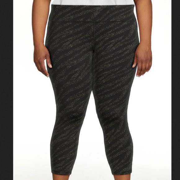 Avia Plus Size 3X Black Zebra Print Cropped Active Legging - Picture 1 of 6